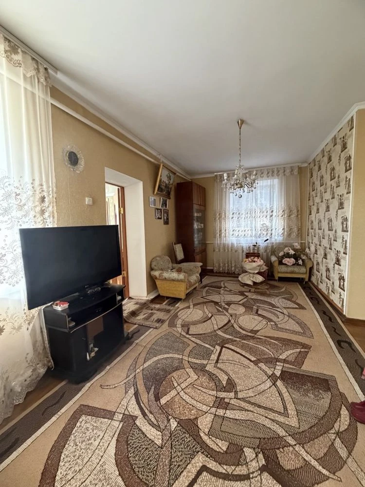 Продаж будинку, село Бабурка , 7 хвилин пішки від переїзду Х