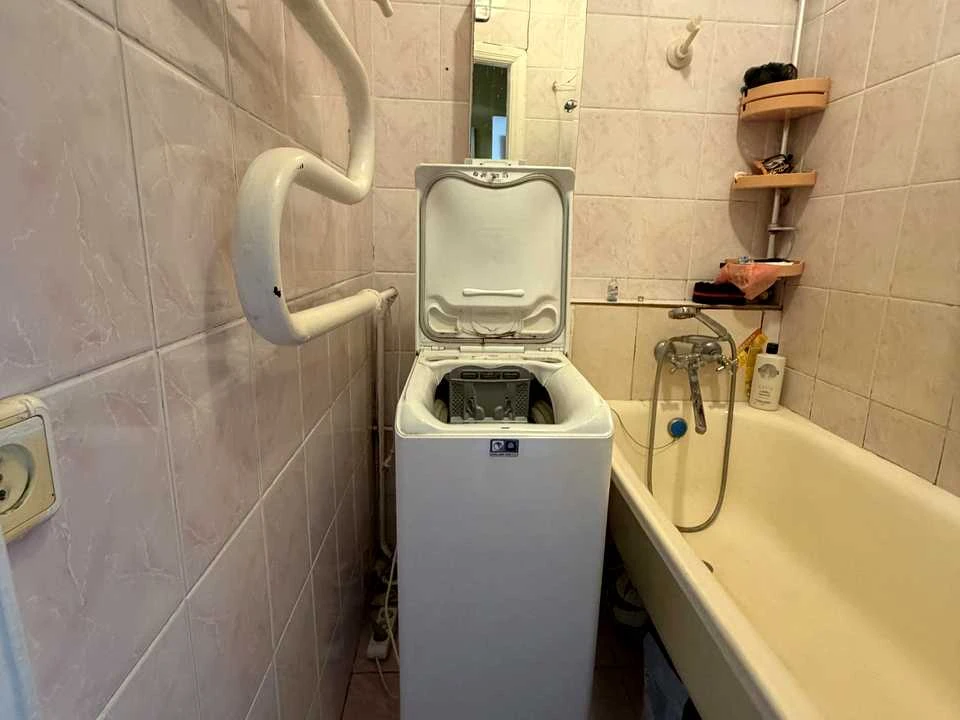 Apartment. Knyaza Romana Street