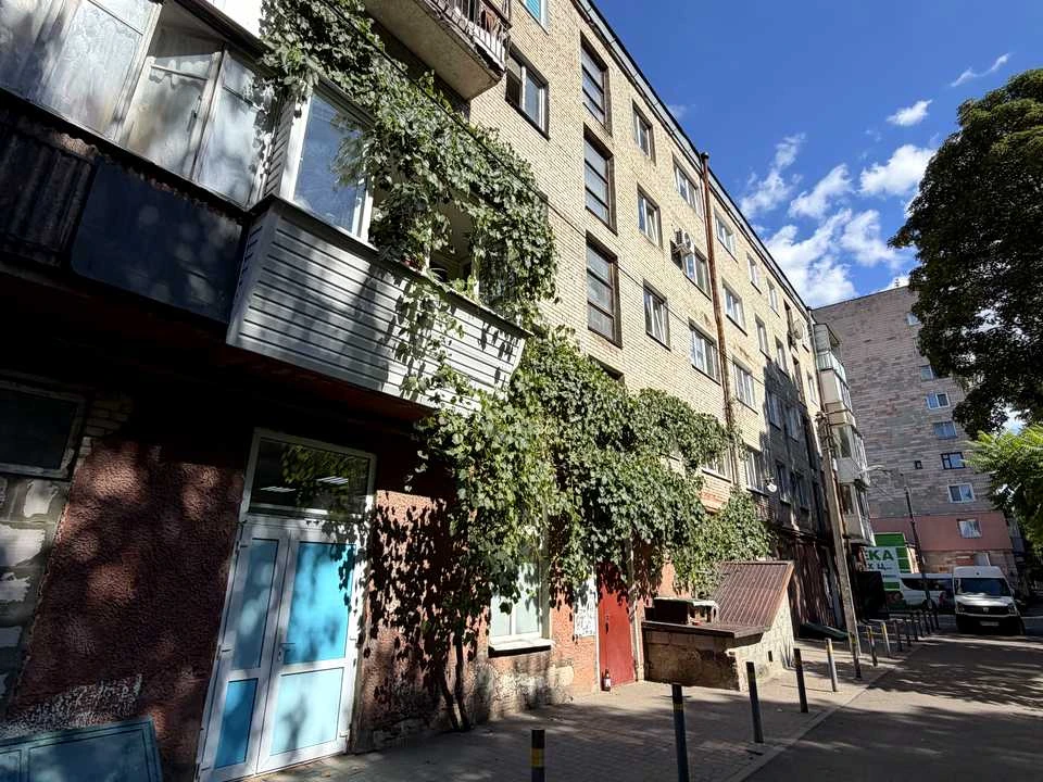 Apartment. Knyaza Romana Street