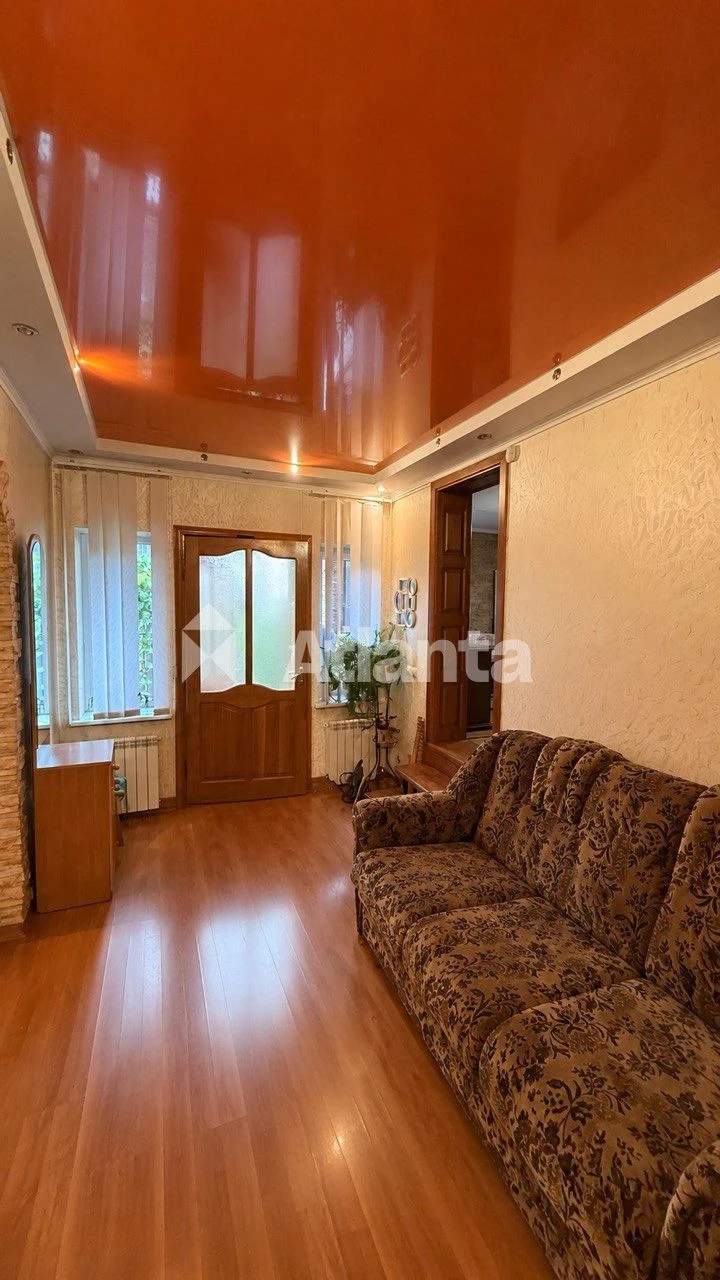 Дом 138 кв.м. с двумя гаражами