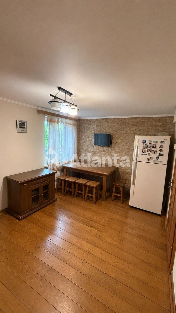 Дом 138 кв.м. с двумя гаражами