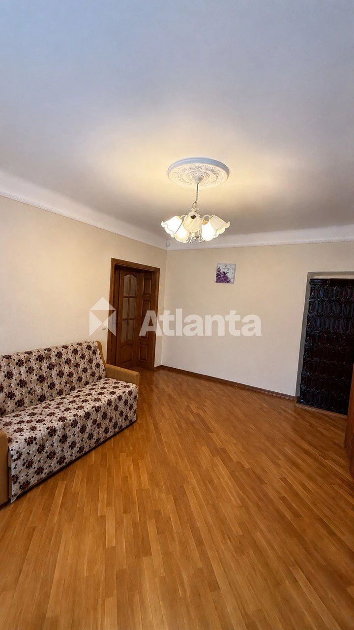 Дом 138 кв.м. с двумя гаражами
