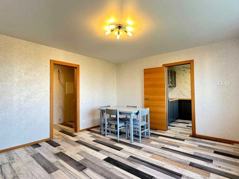 Apartment. Strategichne shose, Kyiv