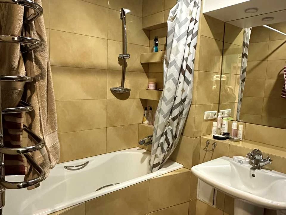 Apartment. Urlivska Street, Kyiv