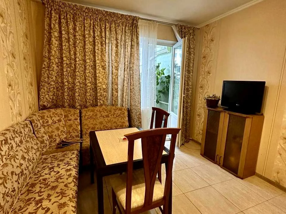Квартира. Київ, проспект Бориса Гмирі