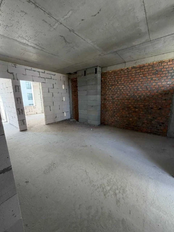 For Sale: 2-bedroom apartment. BigBen Residence. No Commission.