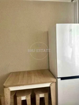 Продаж. 2к квартириПозняки Харківська Вирлиця середній повер