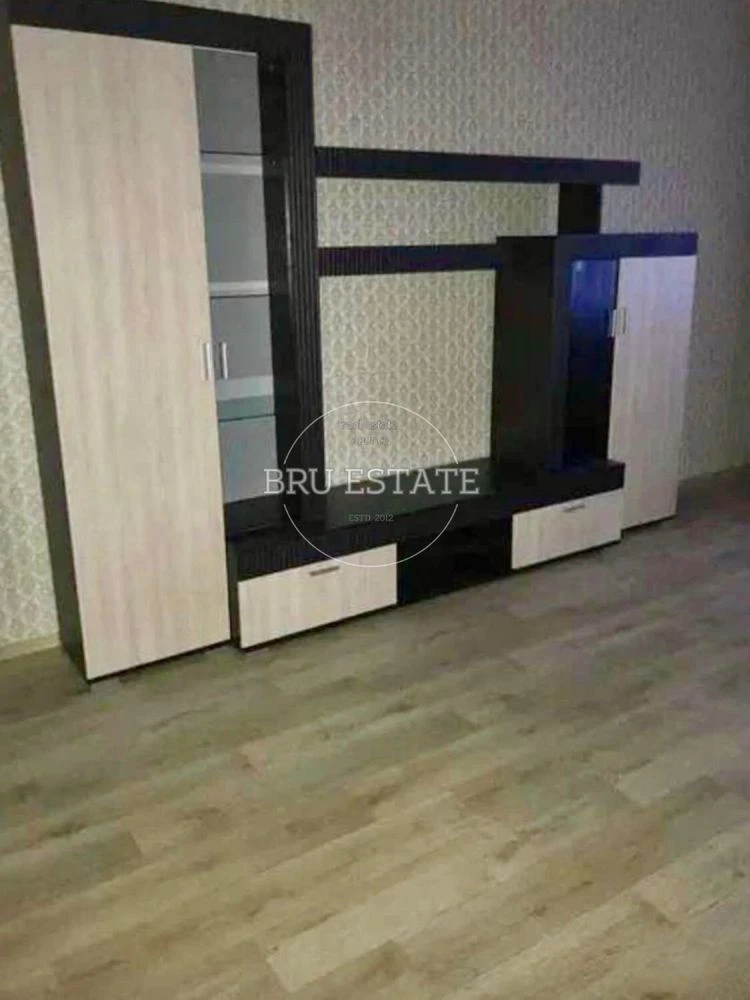Продаж. 2к квартириПозняки Харківська Вирлиця середній повер