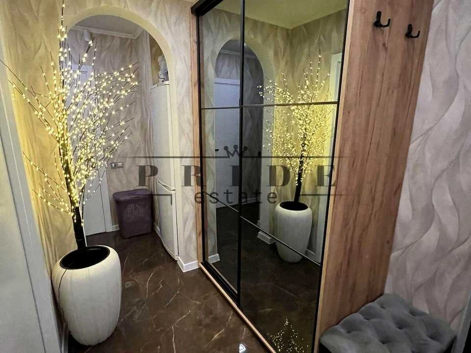 Apartment. Mykola Bazhan Prospekt, Kyiv