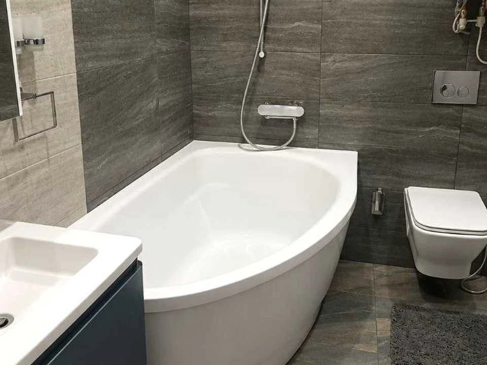 Apartment. Dnipro, Naberezhna Pereomohy st.