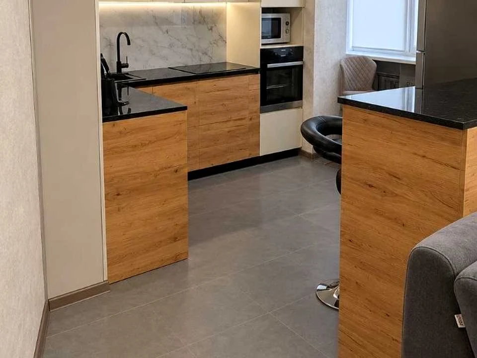 Apartment. Dnipro, Naberezhna Pereomohy st.