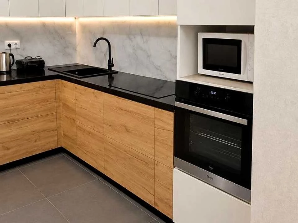 Apartment. Dnipro, Naberezhna Pereomohy st.