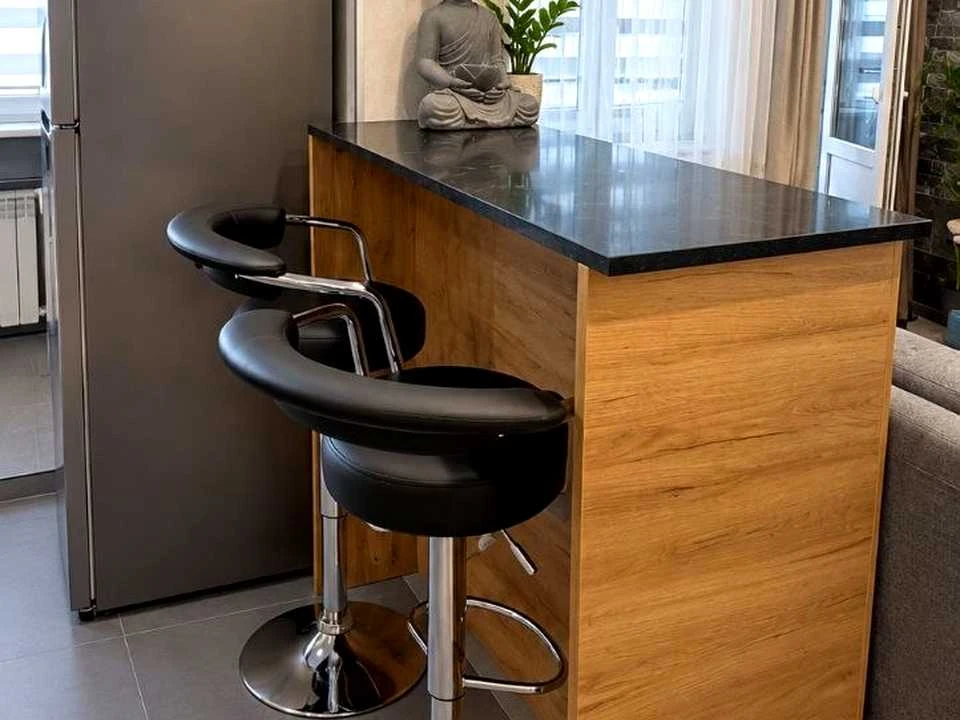Apartment. Dnipro, Naberezhna Pereomohy st.