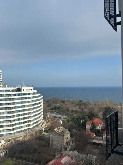 Продам 2 ком квартиру Вид моря. Парк Фонтан