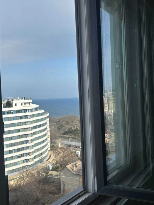 Продам 2 ком квартиру Вид моря. Парк Фонтан