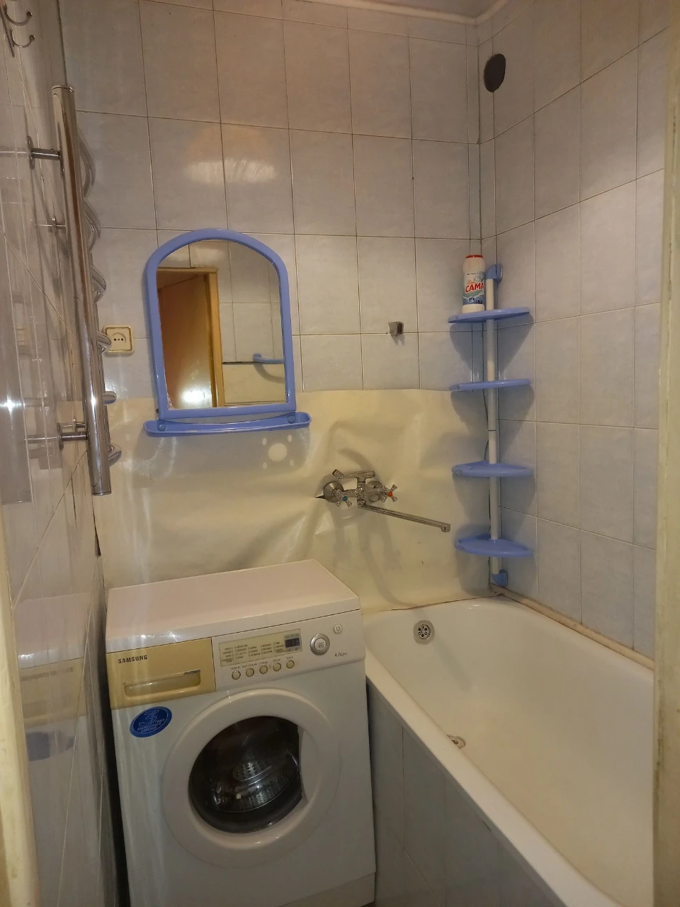 Продається 2-кімнатна квартира, проспект Тракторобудівників 107а.