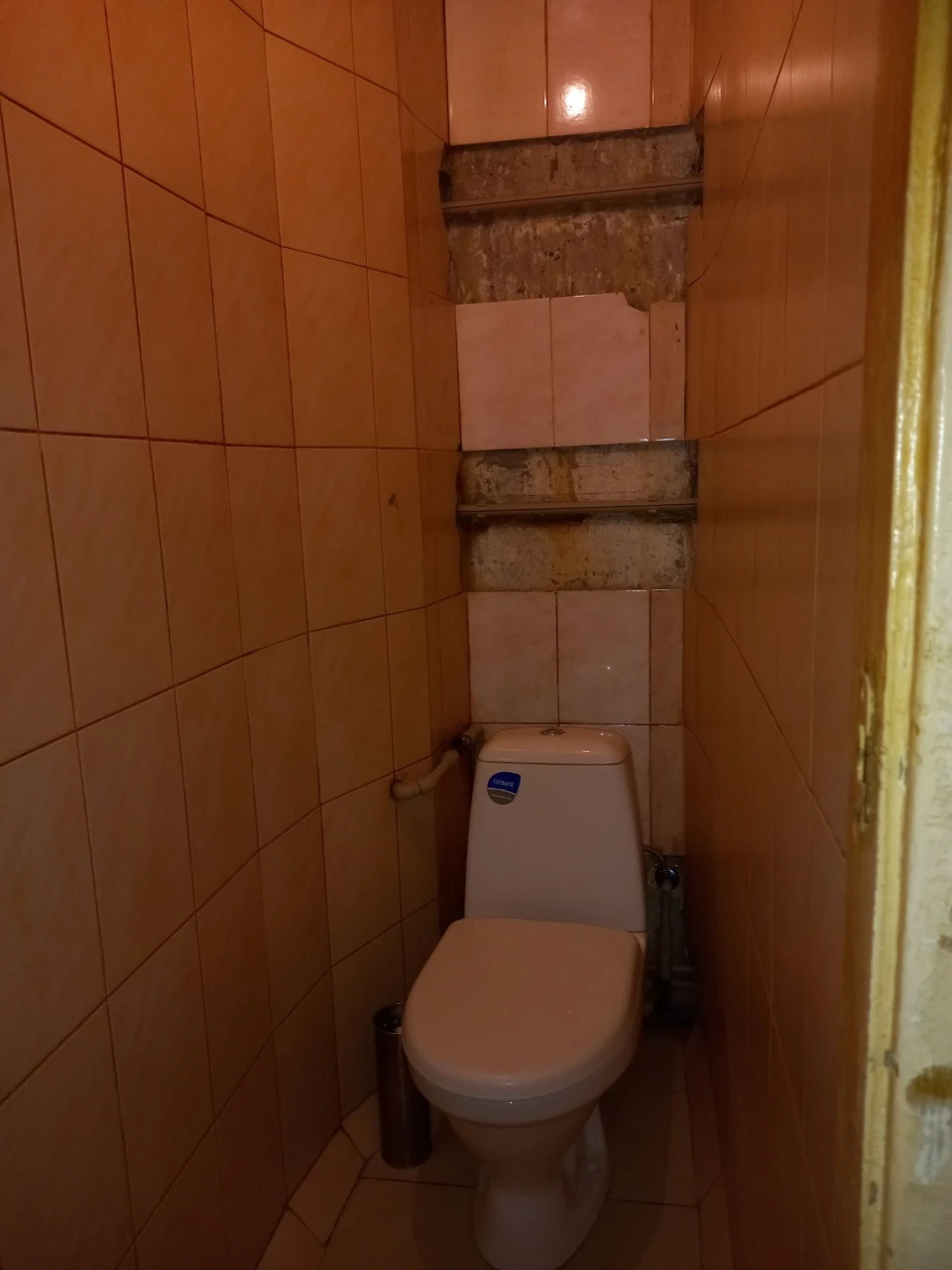 Продається 2-кімнатна квартира, проспект Тракторобудівників 107а.