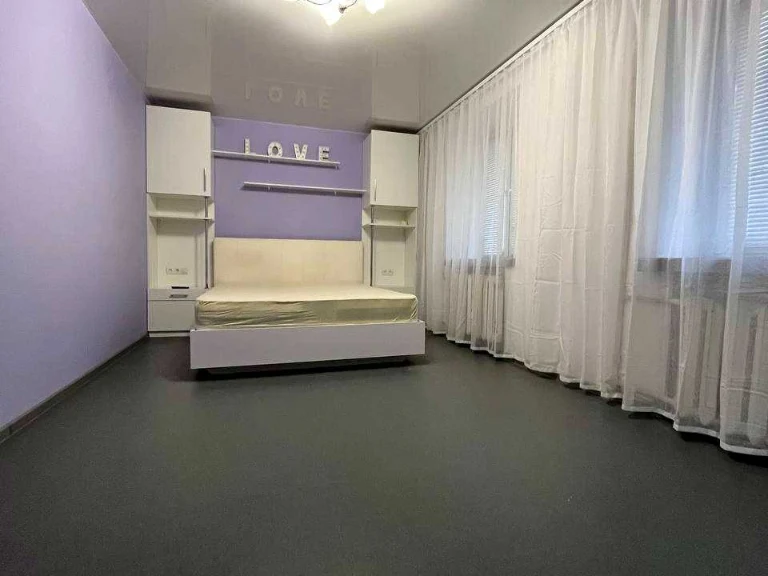 Apartment. Demokraticheskaya st.