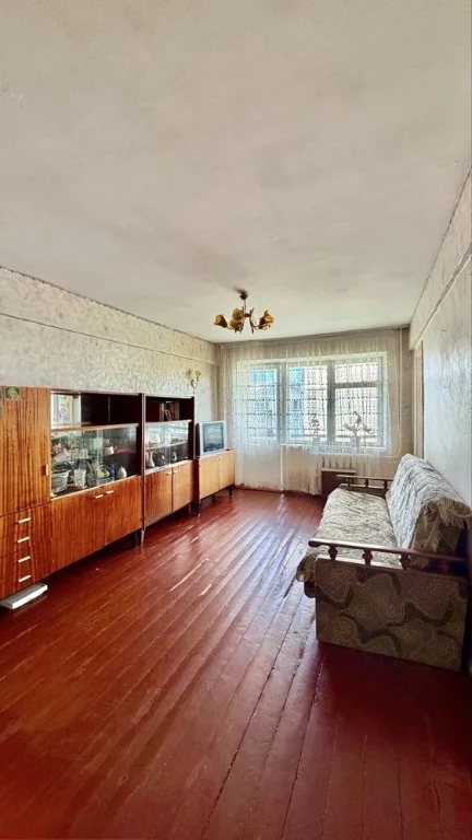 3 room apartment, great location, middle floor