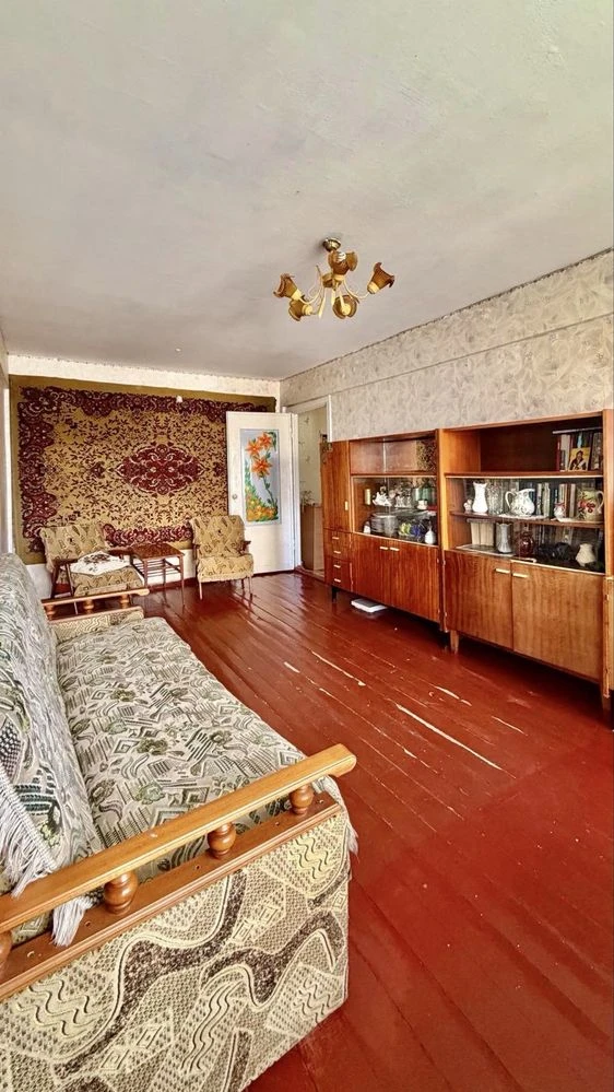 3 room apartment, great location, middle floor