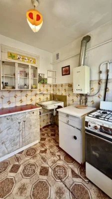 3 room apartment, great location, middle floor
