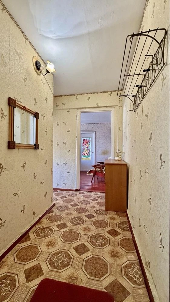 3 room apartment, great location, middle floor