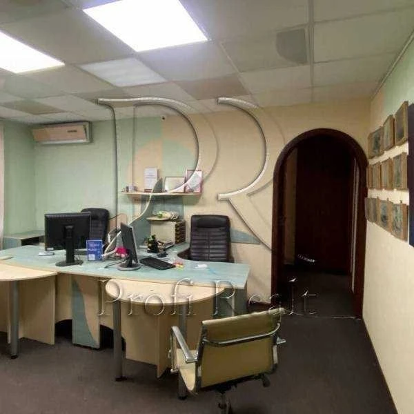 Продажа: Трехкомнатная квартира 52 м², Берестейский, 79