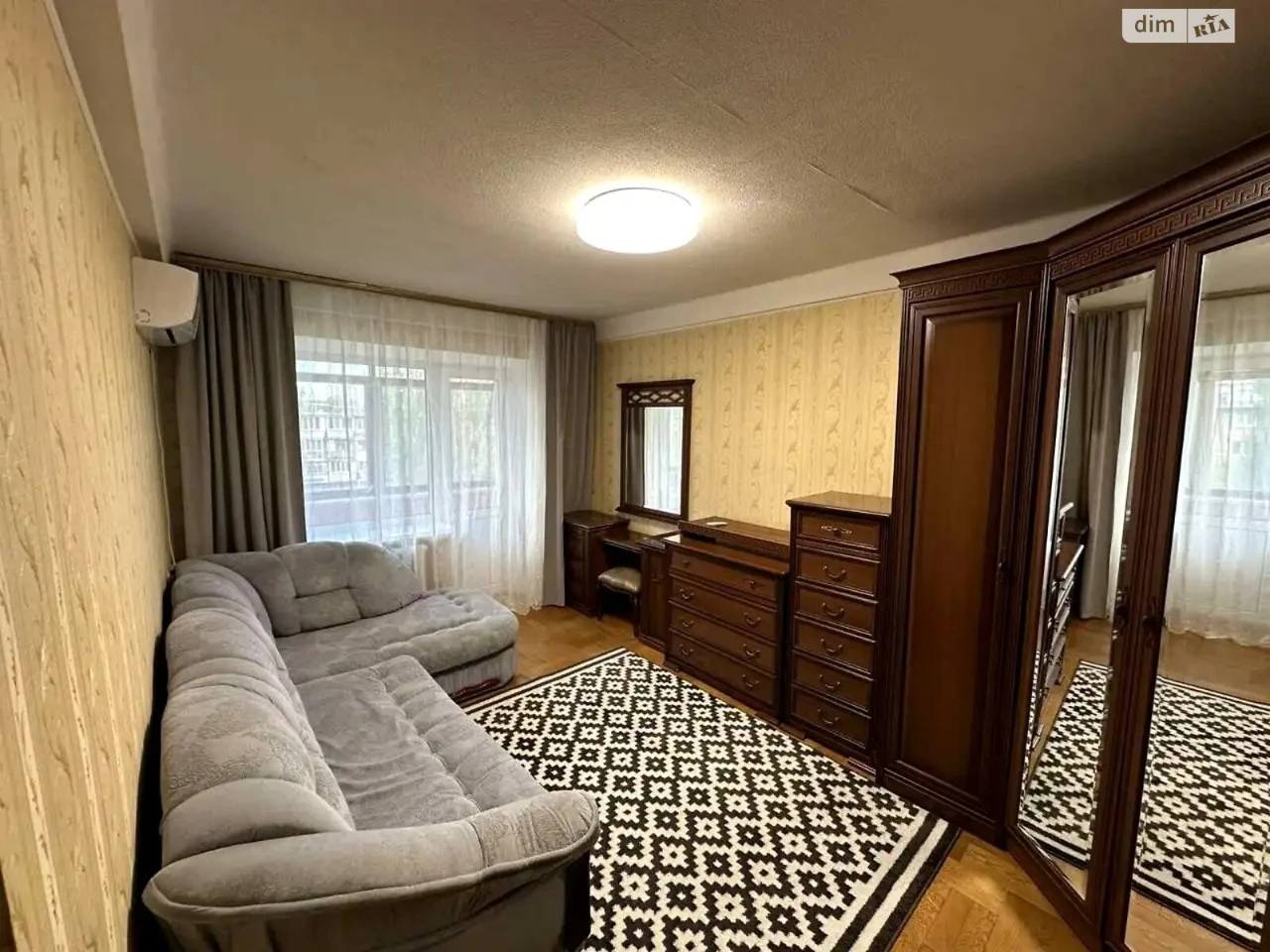 Long-Term Rental Apartment in Karavayevi Dachyi