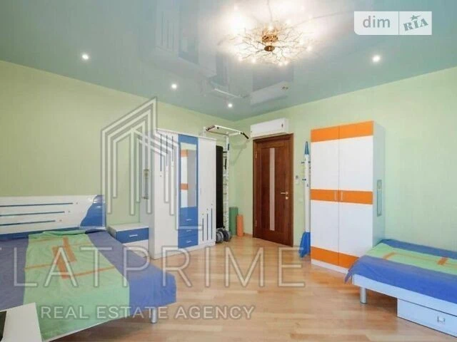 Sale of 3-room apartment 111.5 sq. m. on Samiyla Kishky 7A street • ID