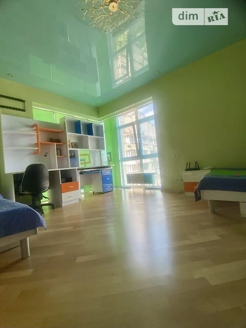 Sale of 3-room apartment 111.5 sq. m. on Samiyla Kishky 7A street • ID