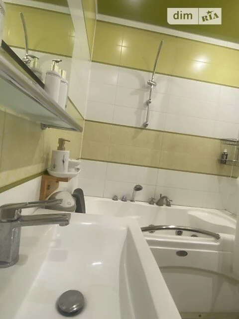 Sale of 3-room apartment 111.5 sq. m. on Samiyla Kishky 7A street • ID