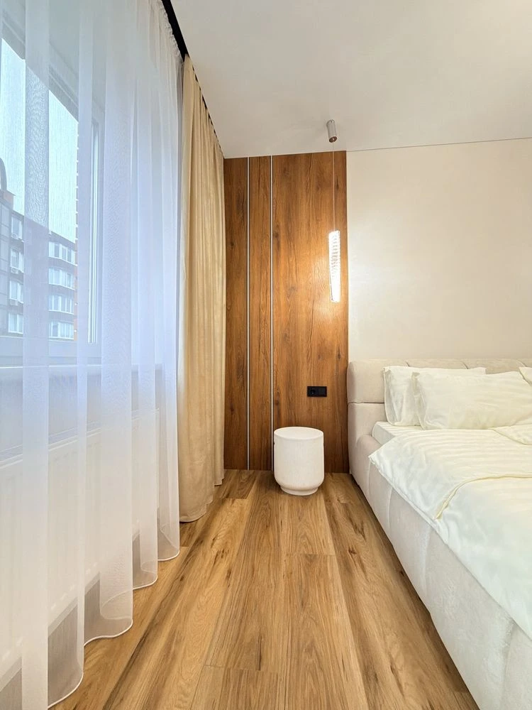 2 room apartment with kitchen and living room. New renovation, furniture, appliances. Scientific/Pulyay/Olga/Kulparkivska street.