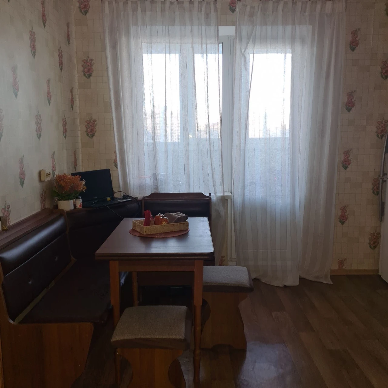 Zakrevskogo 95, Troyeshyna, 1 room, 49 sq.m, 51000 U.E.