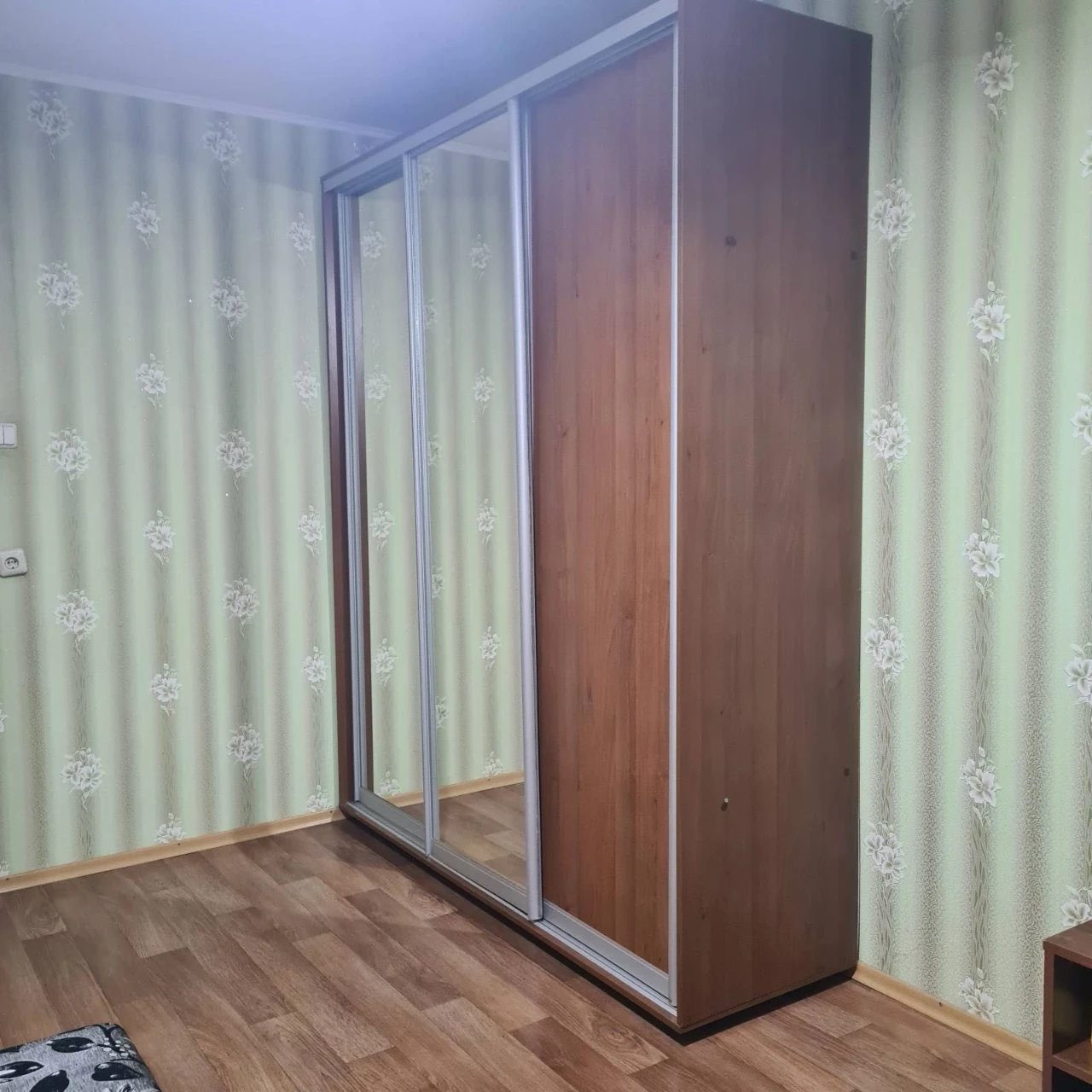Zakrevskogo 95, Troyeshyna, 1 room, 49 sq.m, 51000 U.E.