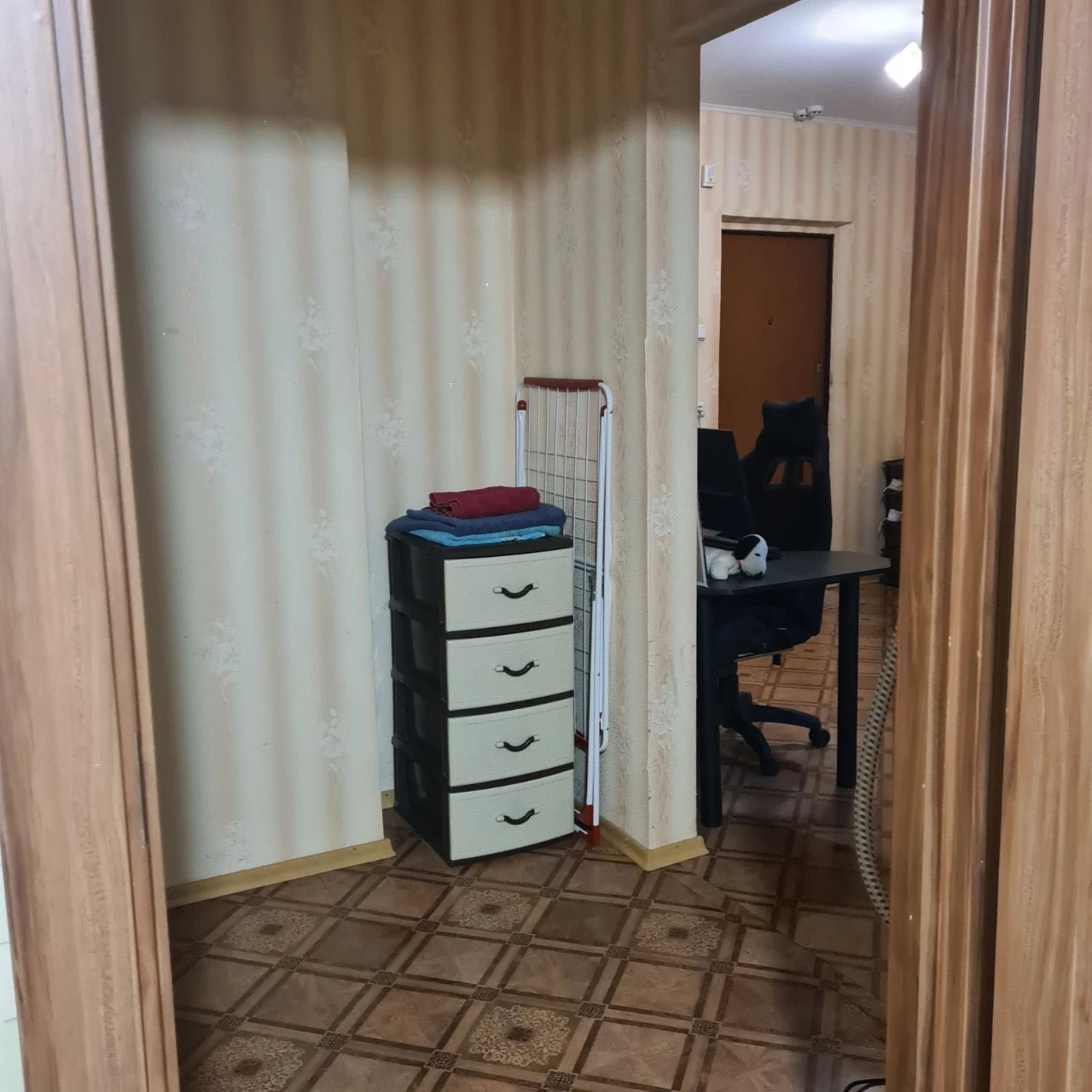 Zakrevskogo 95, Troyeshyna, 1 room, 49 sq.m, 51000 U.E.