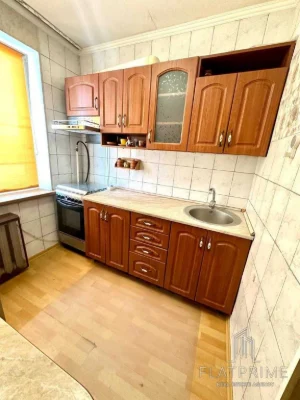 Продається тепла 1-кімнатна квартира в цегляному будинку, Дарницький р-н
