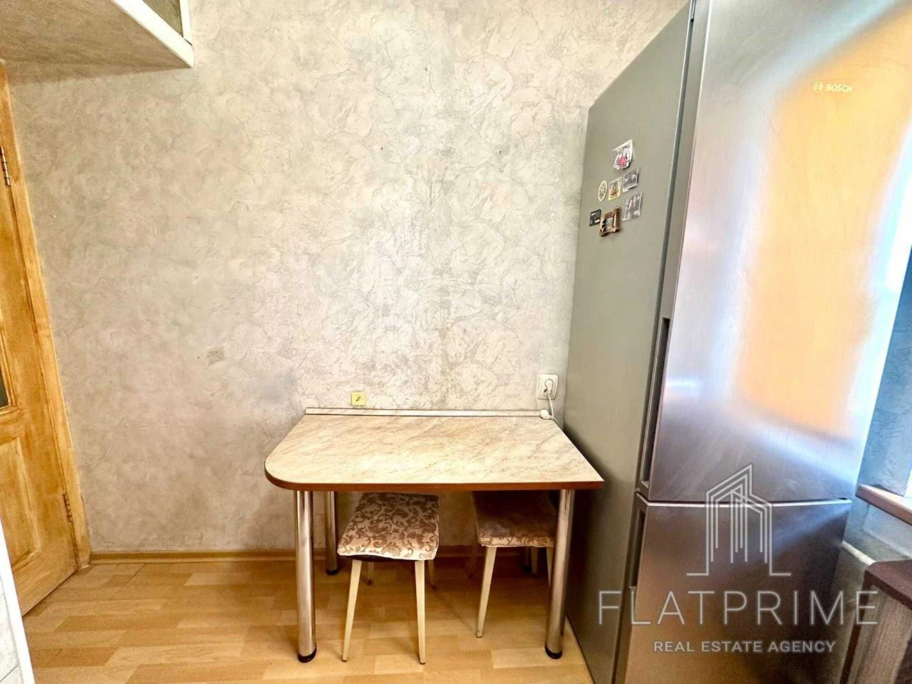 Продається тепла 1-кімнатна квартира в цегляному будинку, Дарницький р-н
