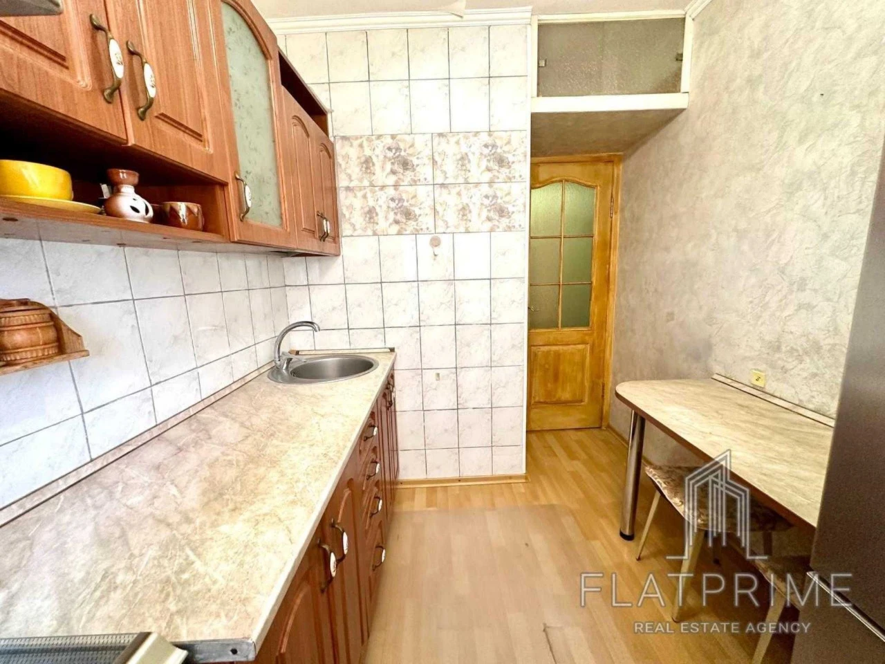 Продається тепла 1-кімнатна квартира в цегляному будинку, Дарницький р-н