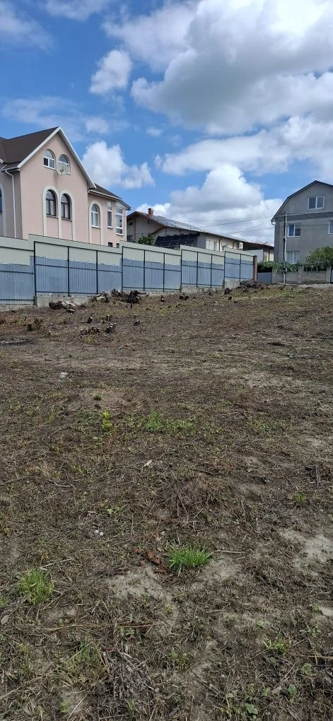 Продається участок в Лезнево