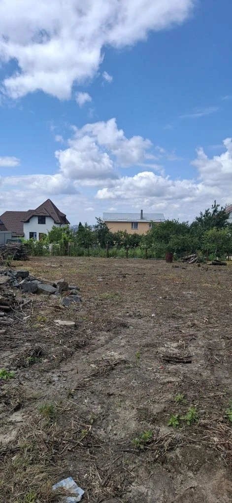 Продається участок в Лезнево