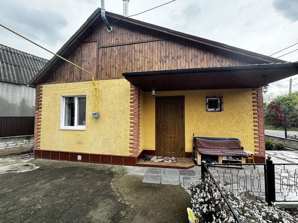 Продам окремий будинок в місті