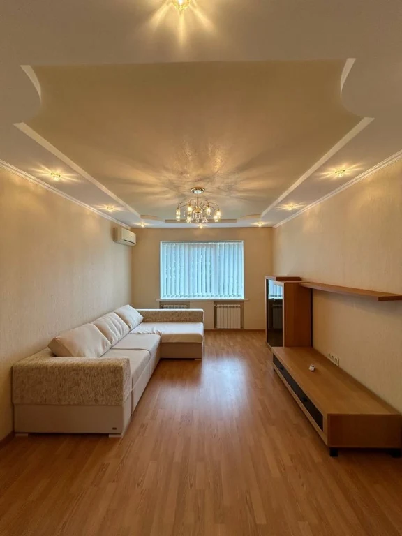Продаж 3-кімнатного апартаменту з автономним опаленням, 63 м²