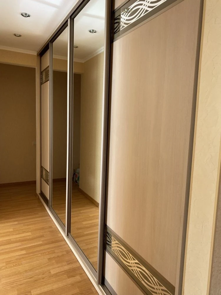 Продаж 3-кімнатного апартаменту з автономним опаленням, 63 м²