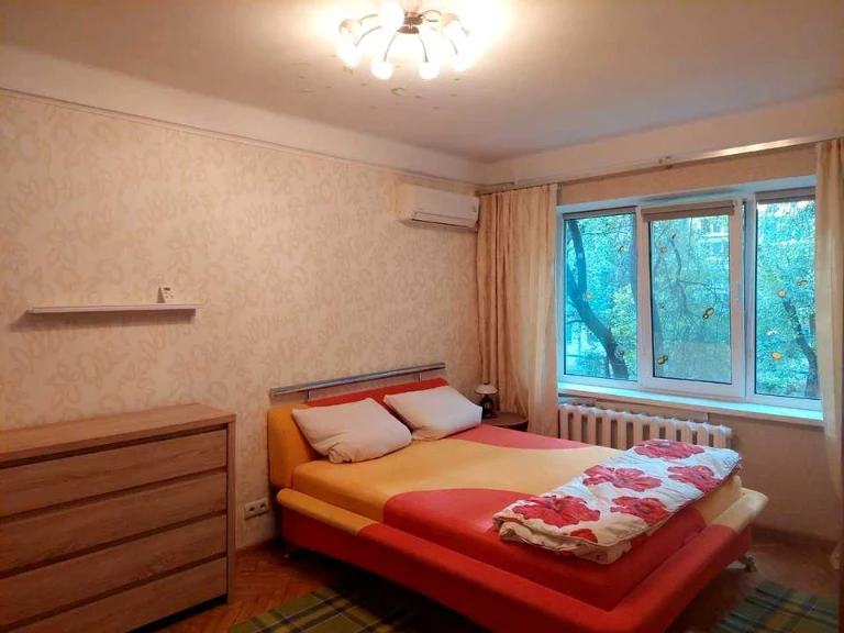 Apartment. Solomyanska Street, Kyiv