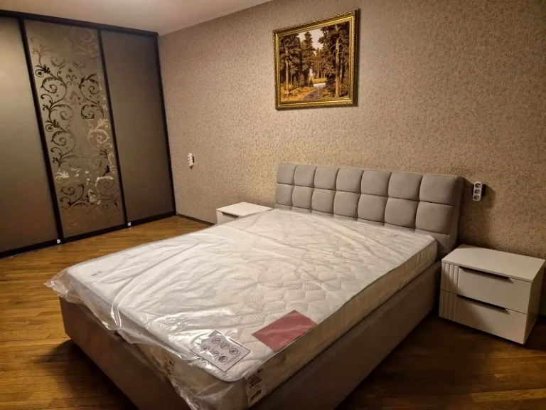 Сдается 2-комнатная квартира 59 м² на 15 этаже 18 этажного дома.