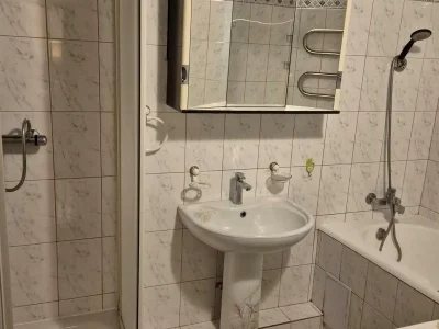 Сдается 2-комнатная квартира 59 м² на 15 этаже 18 этажного дома.