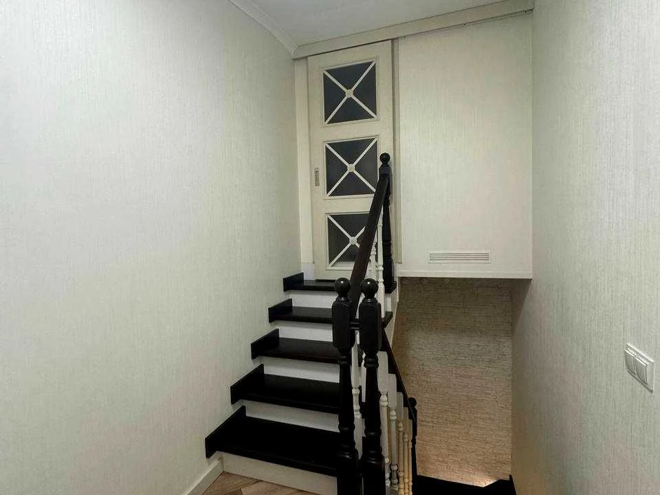 Apartment. Bogdan Khmelnytsky Street, Lviv
