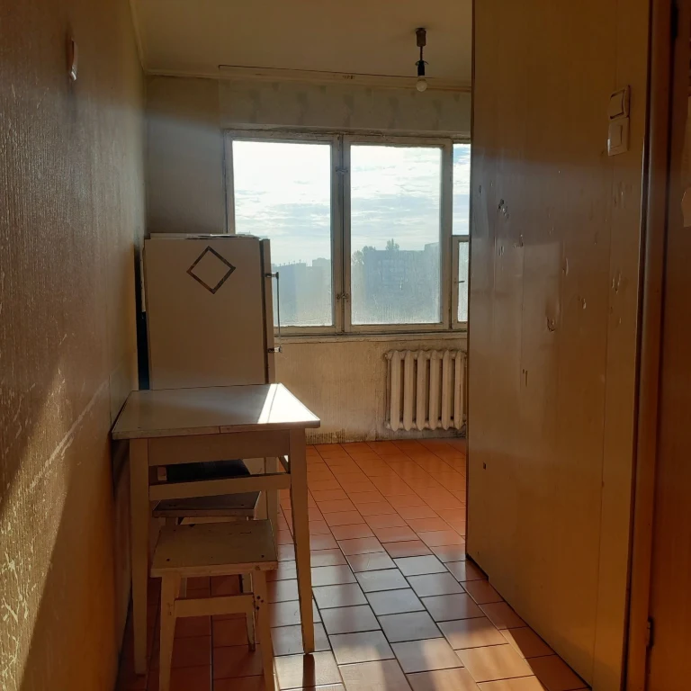 Sale of a 3-room apartment on Simirence Street - Spacious!
