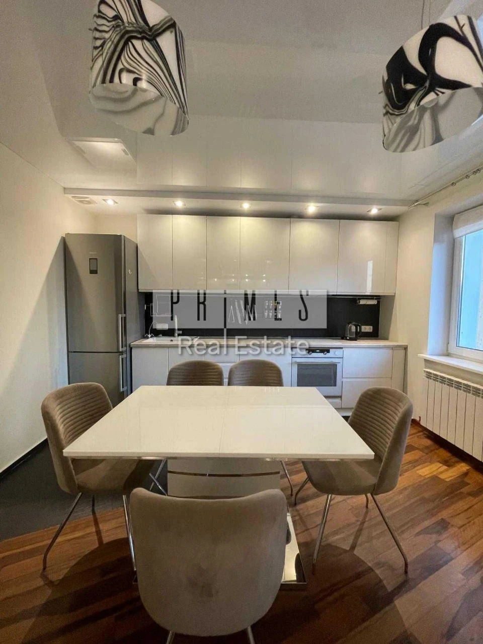 Sale of a 3-room apartment in apartment building on Akhmatova 43