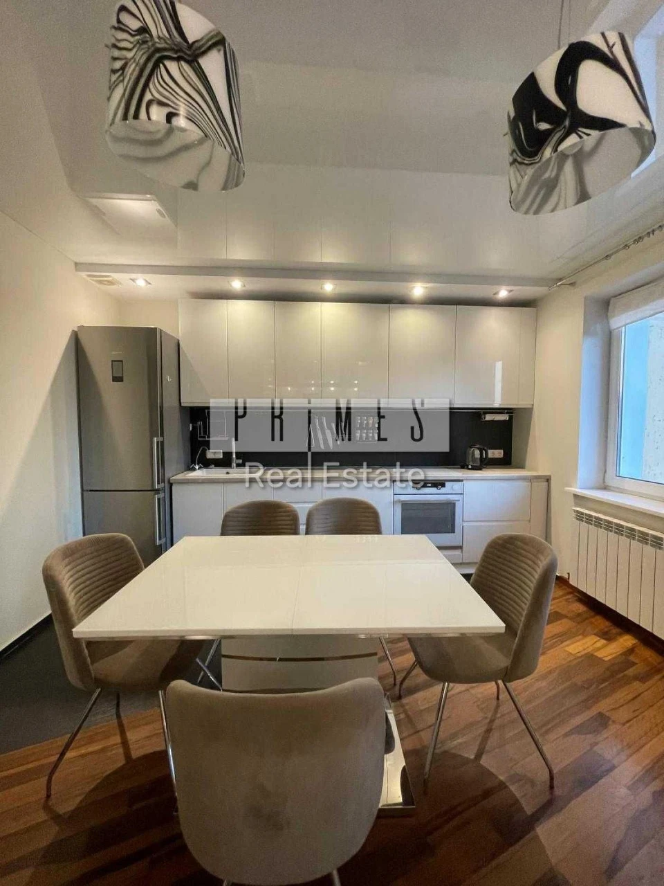 Sale of a 3-room apartment in apartment building on Akhmatova 43